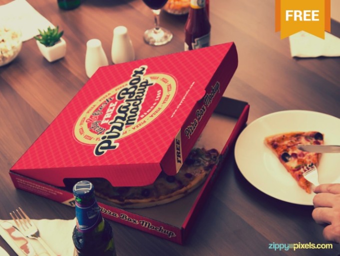 Free Realistic Pizza Box Mockup PSD