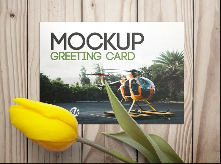 3 PSD Greeting Cards Mockup