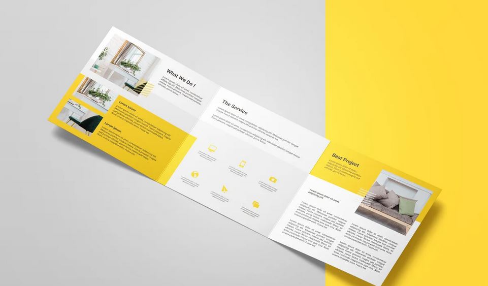 Square Trifold Brochure Mock-up PSD