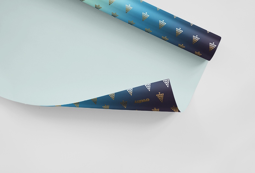 Free Wrapping Tissue Mockup