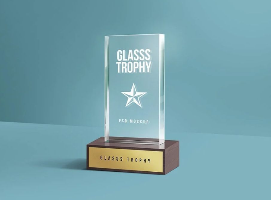 Free Glass Trophy Mockup
