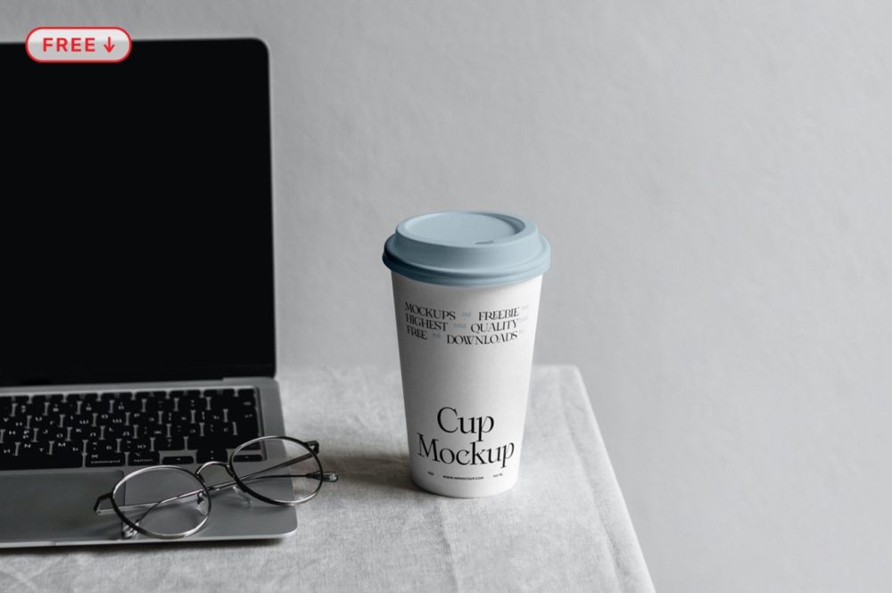 Realistic Paper Cup Mockup PSD