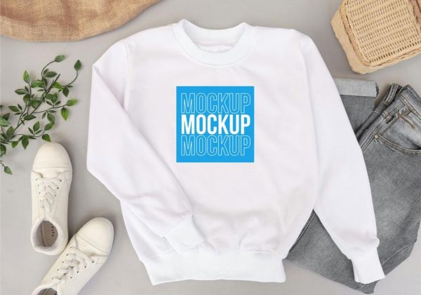 Realistic Sweatshirt Mockup PSD